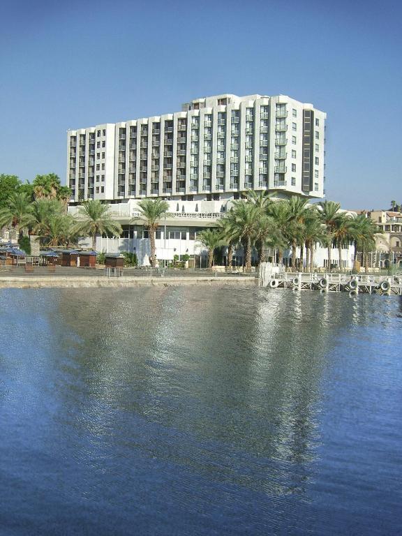 קיסר פרמייר