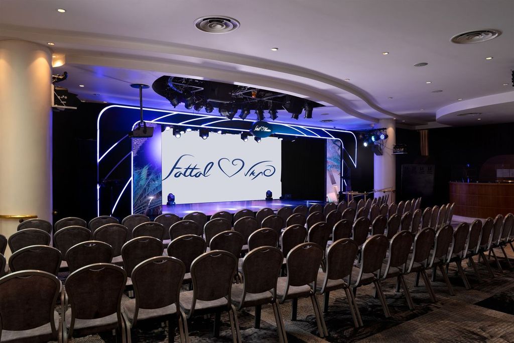 יו מגיק פאלאס