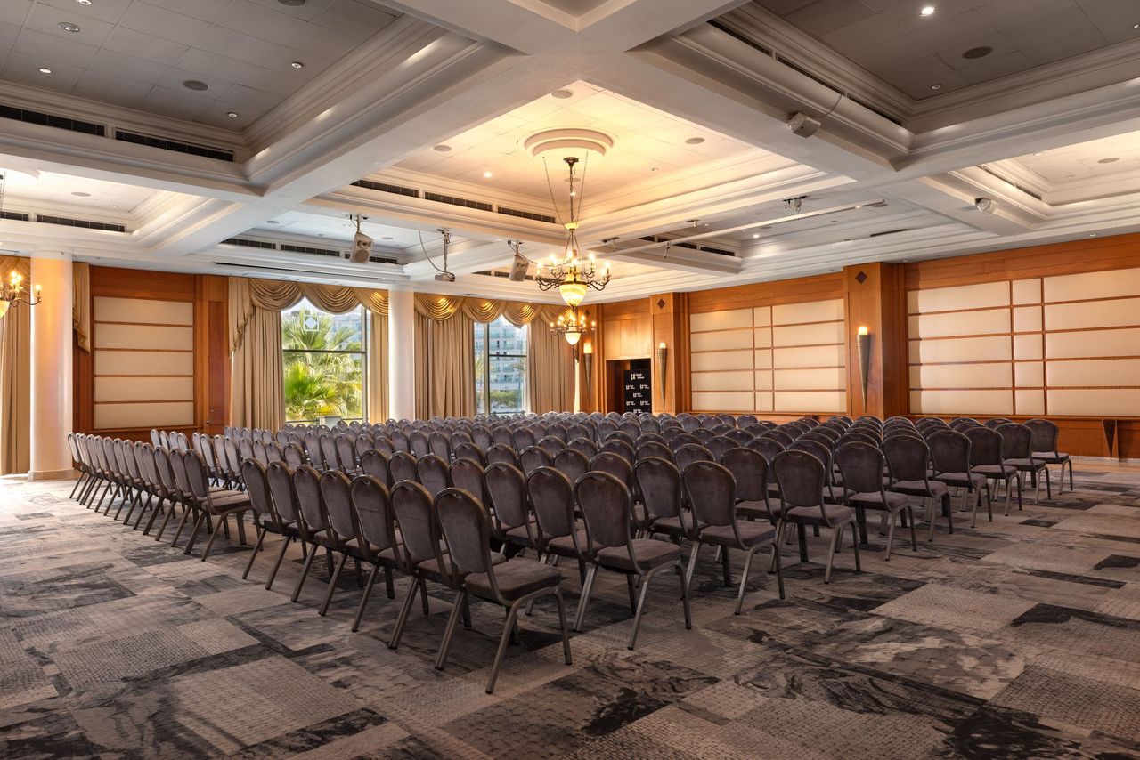 יו מגיק פאלאס