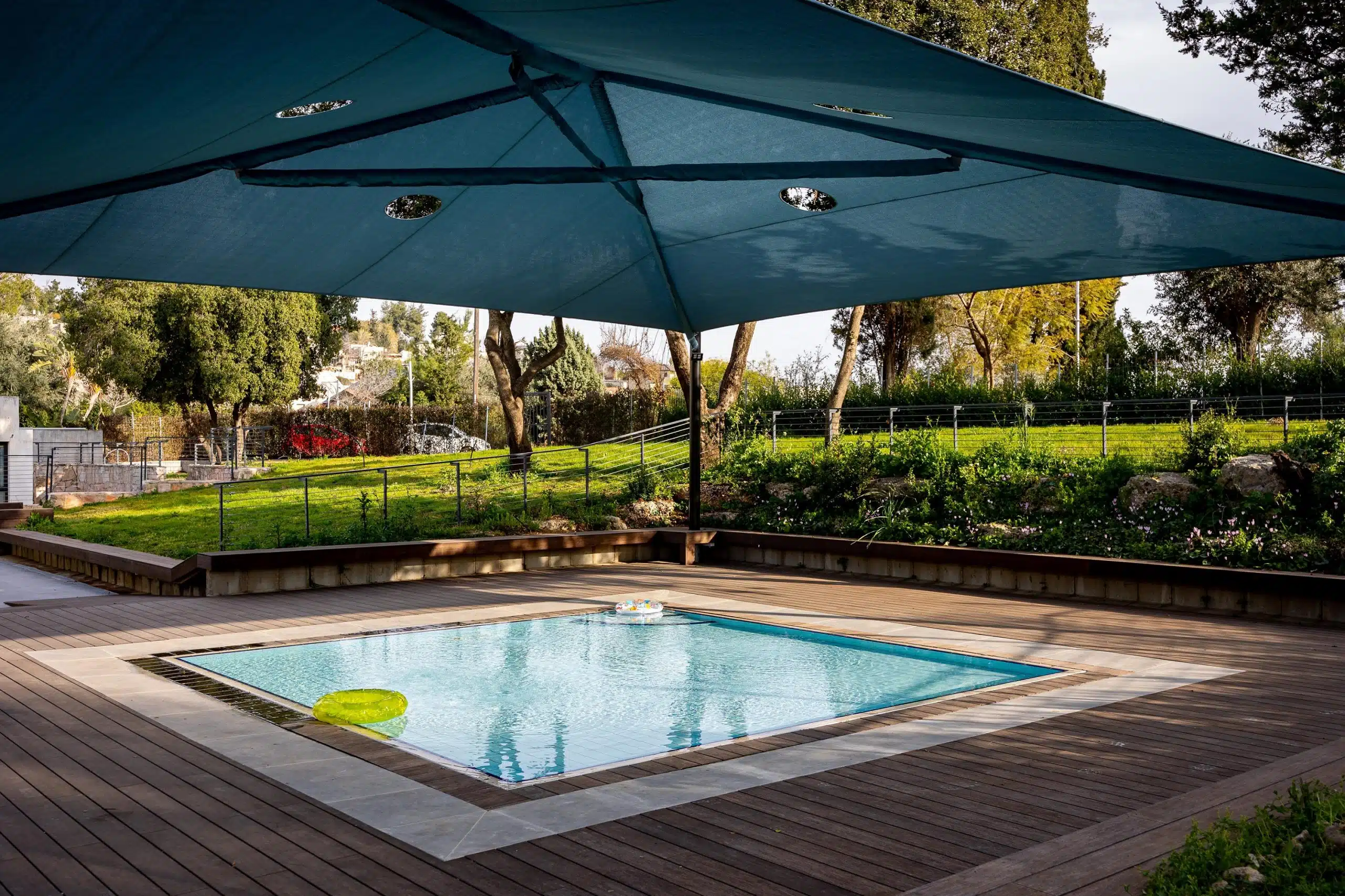 C HOTELS נווה אילן