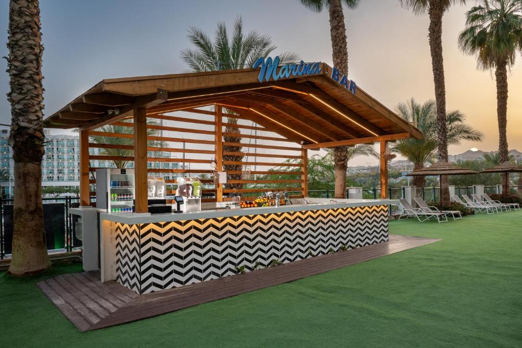 יו מגיק פאלאס