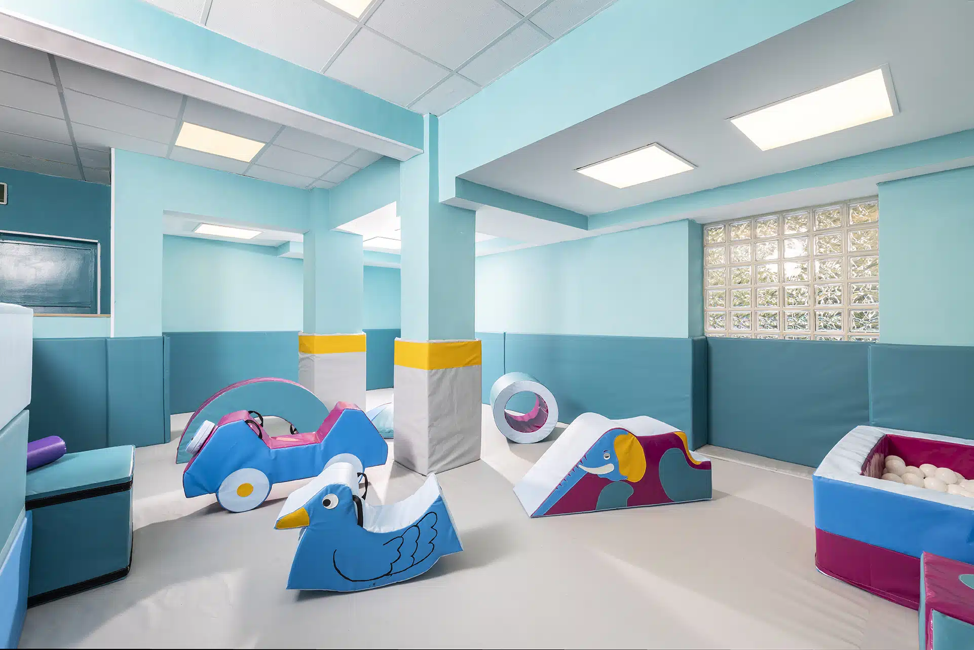 C HOTELS נווה אילן