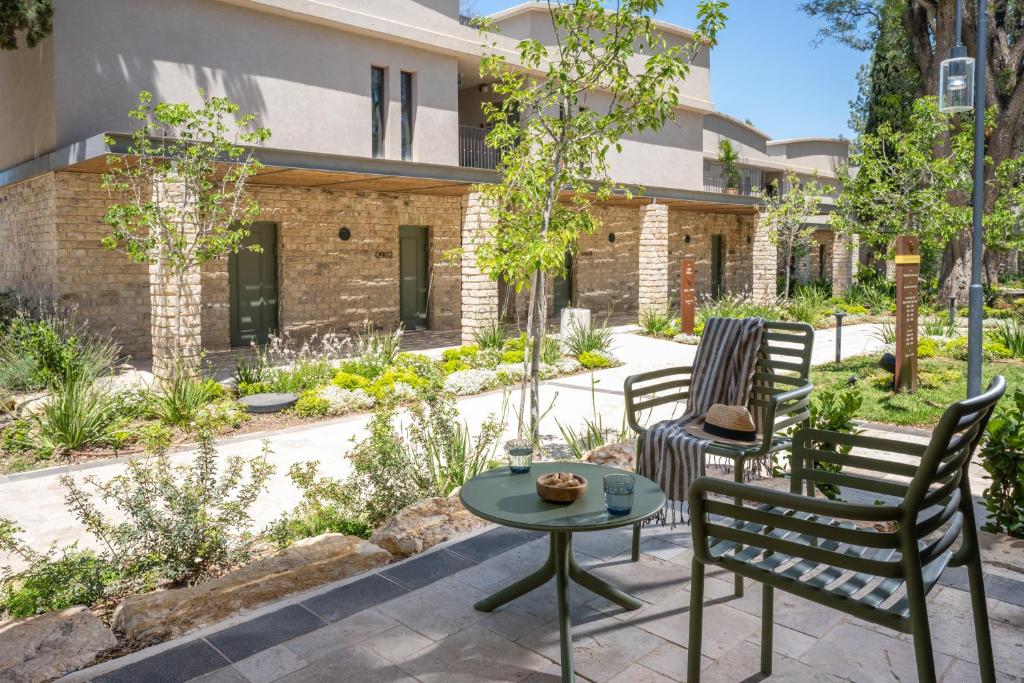 ישרוטל איילה