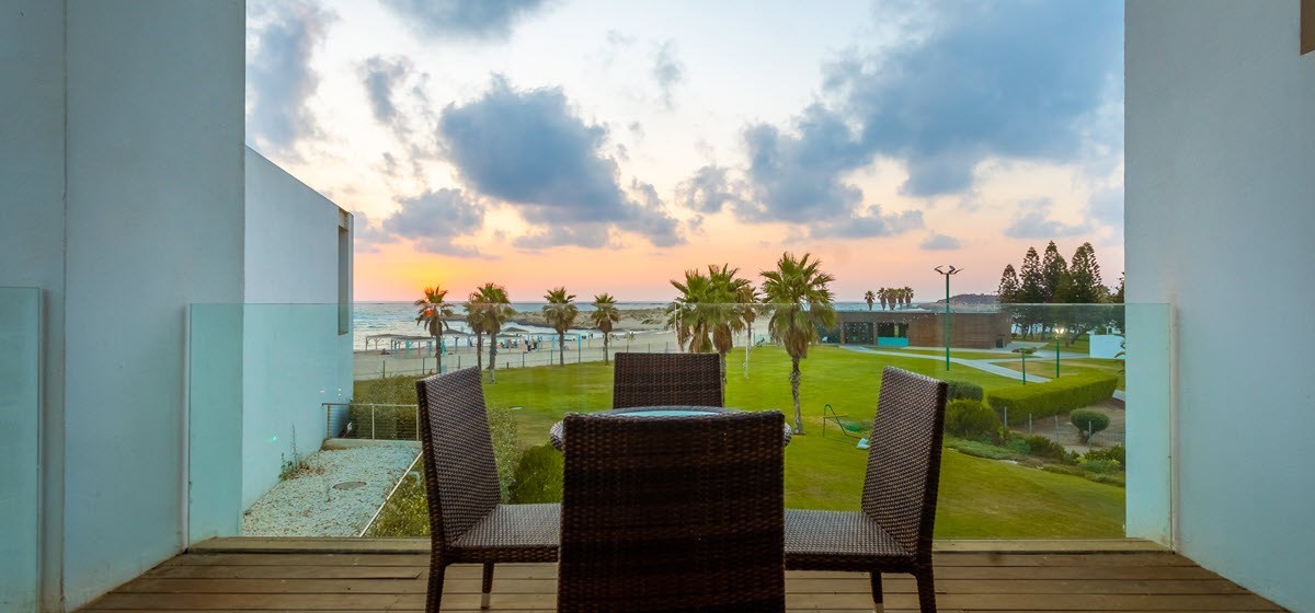 חוף נחשולים