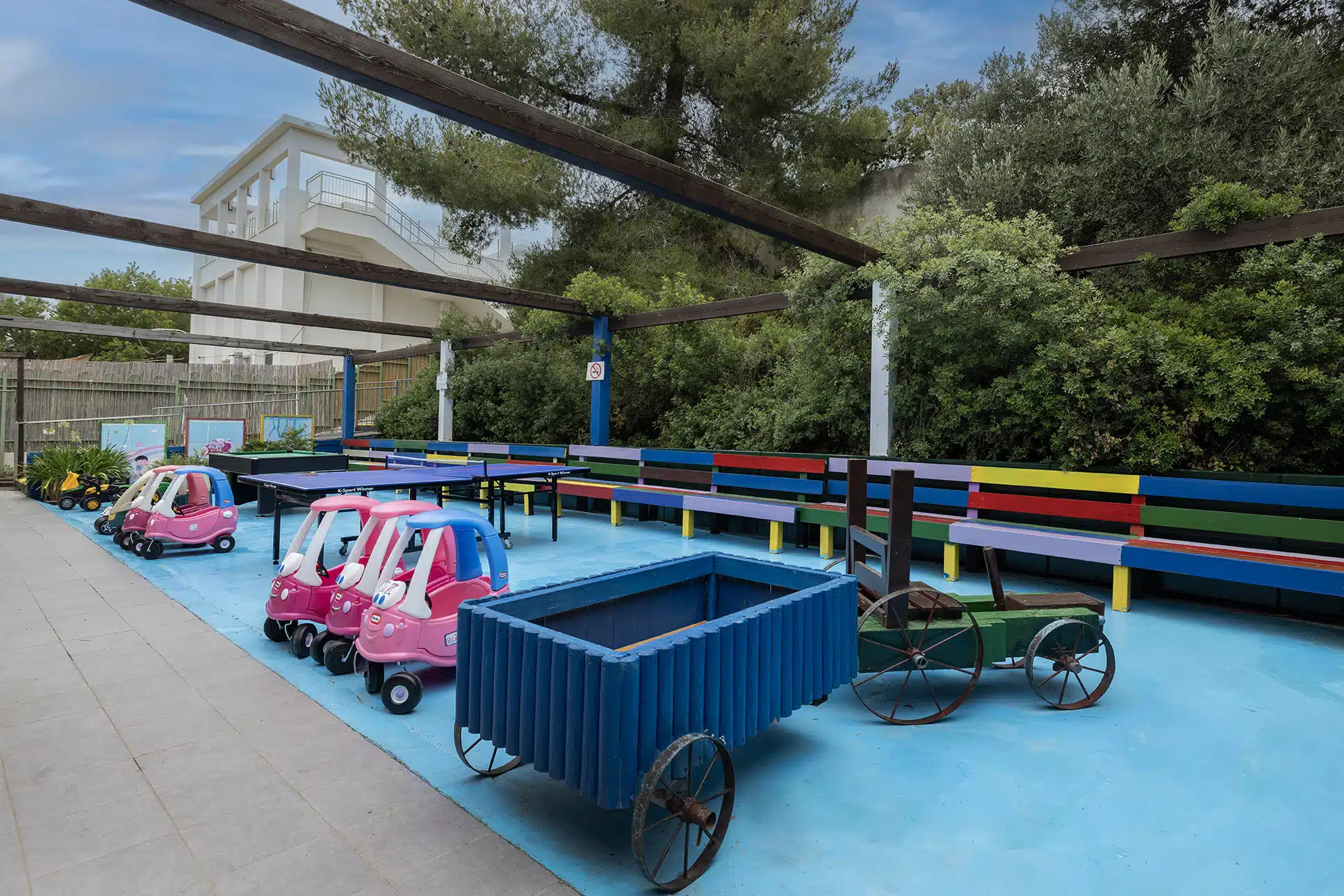 C HOTELS נווה אילן