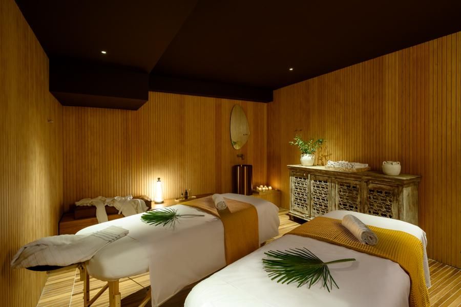 לאונרדו פלאזה