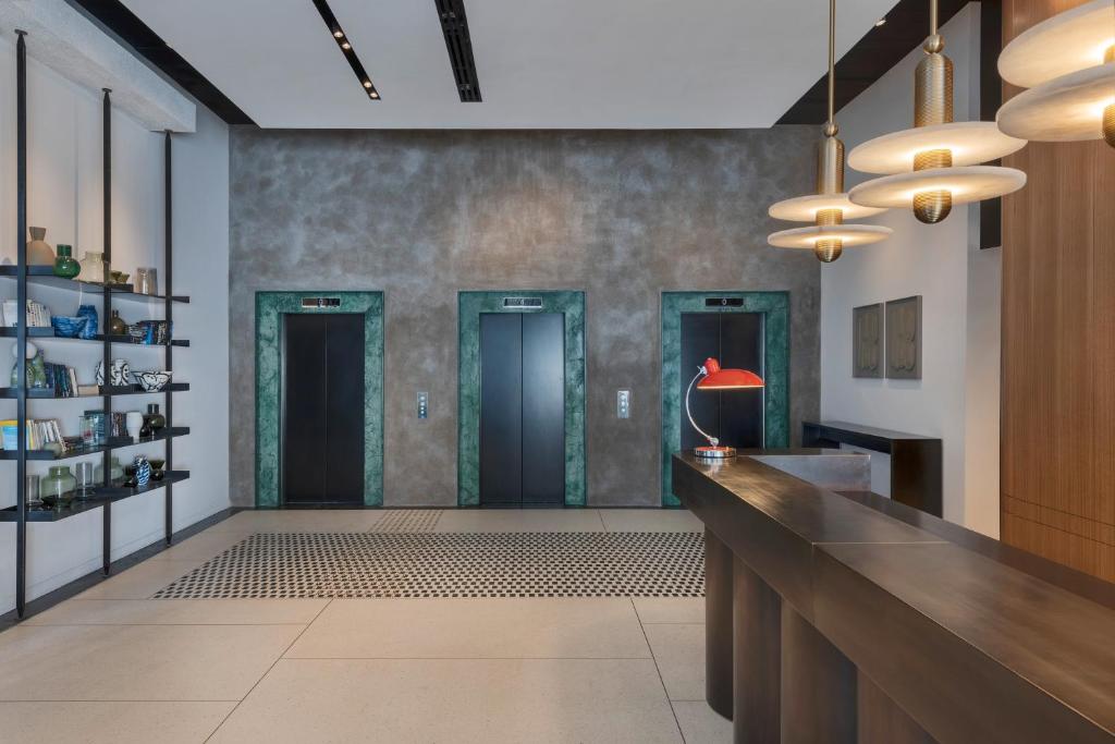 ישרוטל גימנסיה