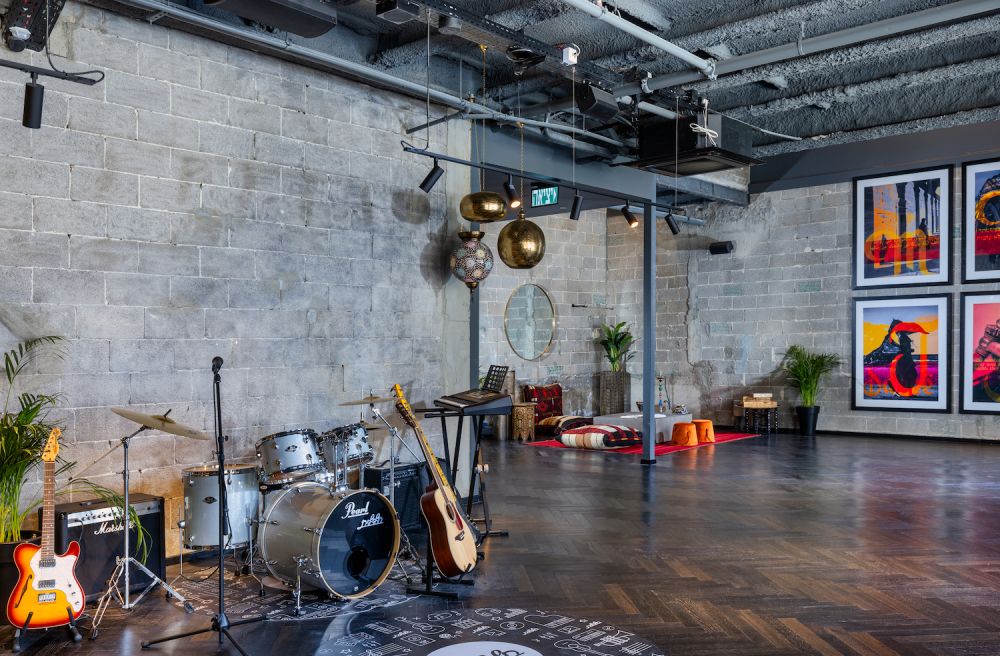 בראון מחנה יהודה