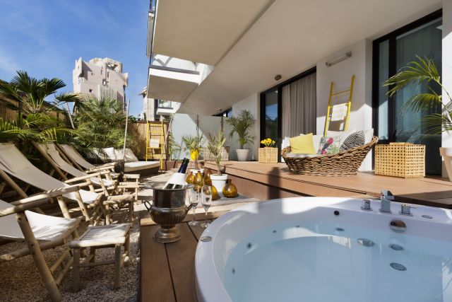 בראון ביץ האוס