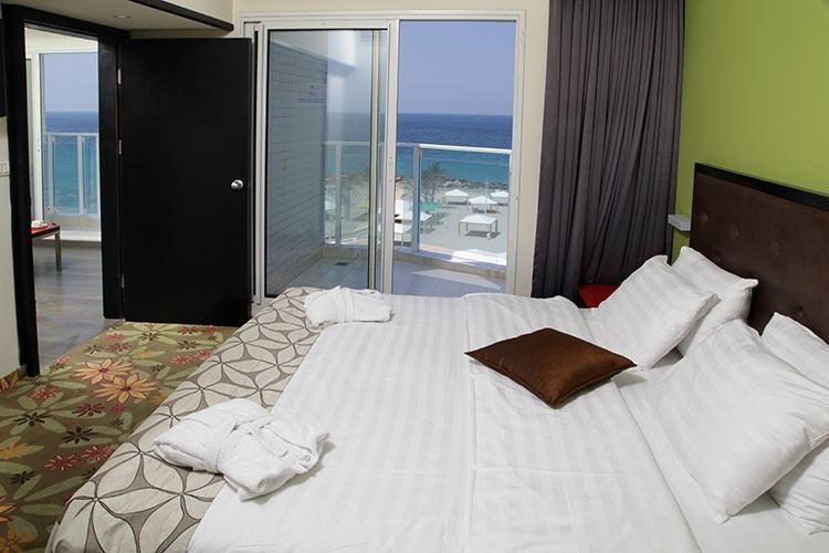 אוליב מדיסון