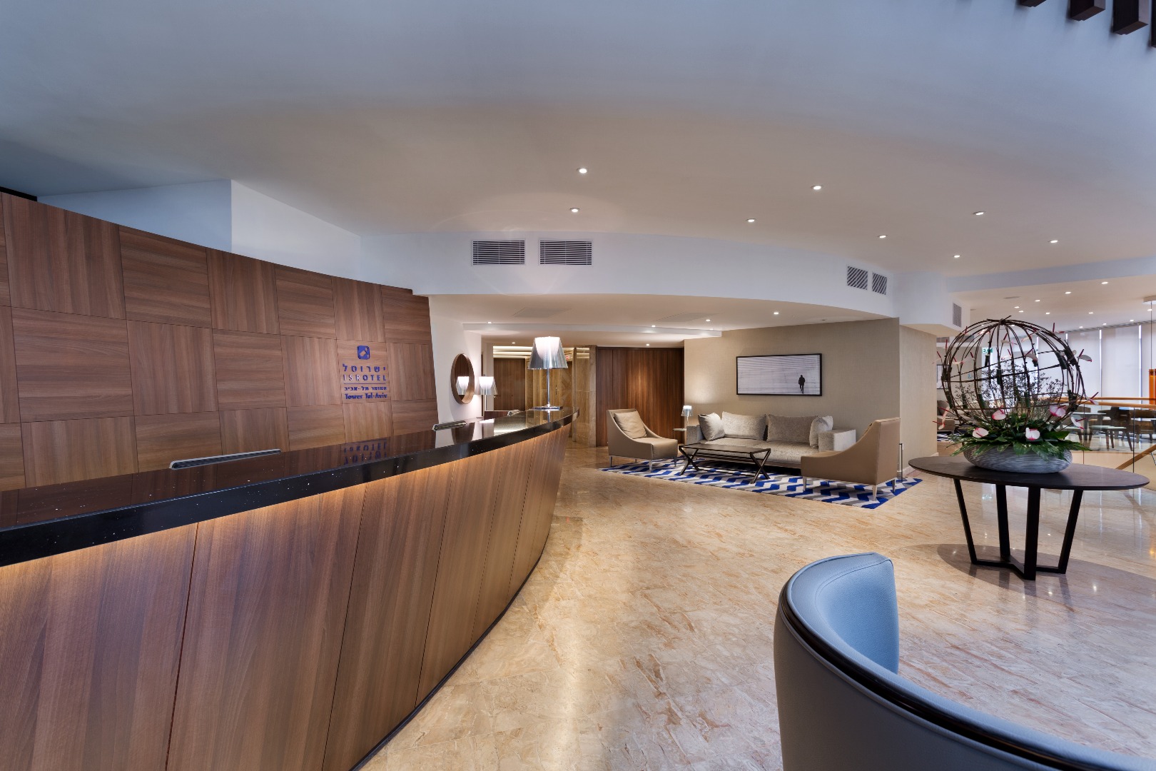 ישרוטל טאואר