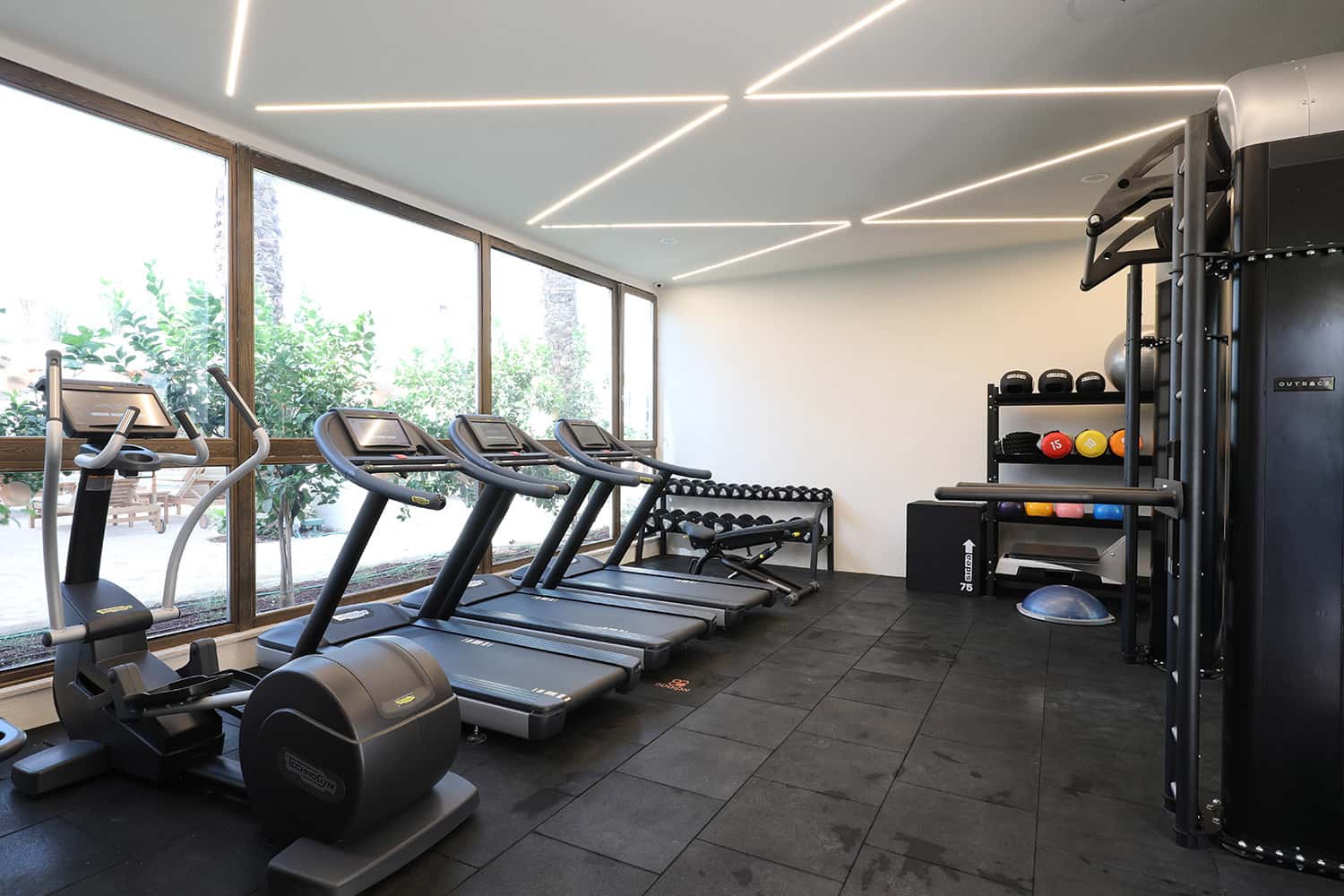 ישרוטל קדמא