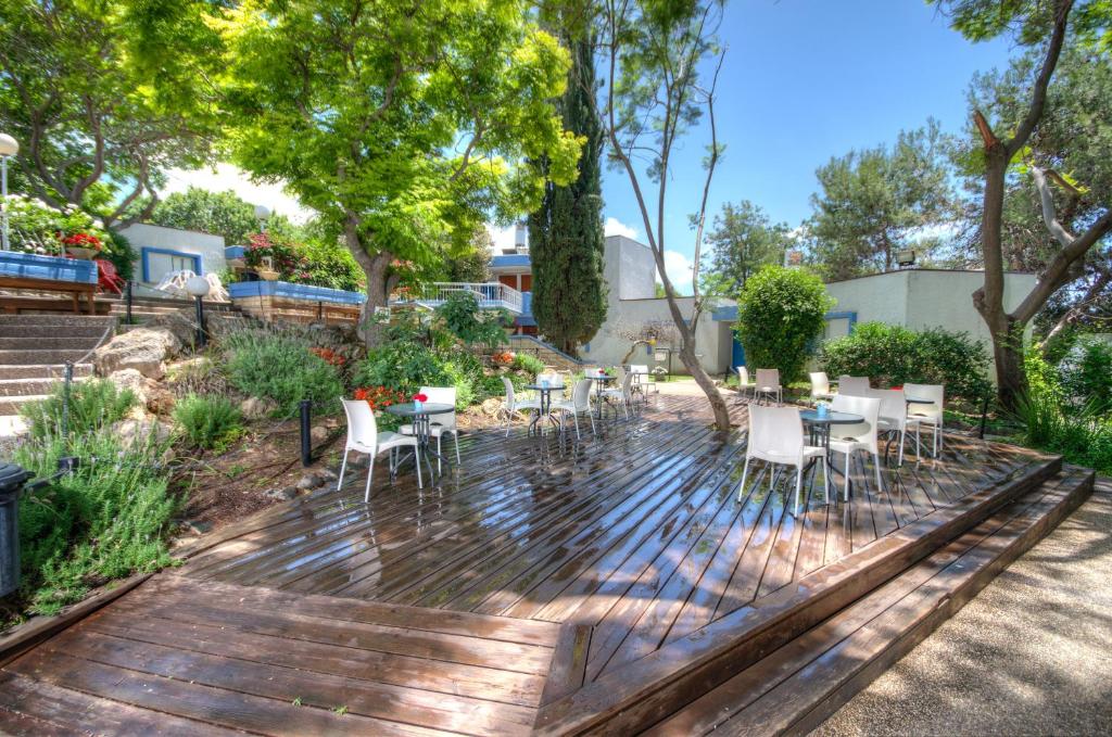 מטיילים גשר הזיו