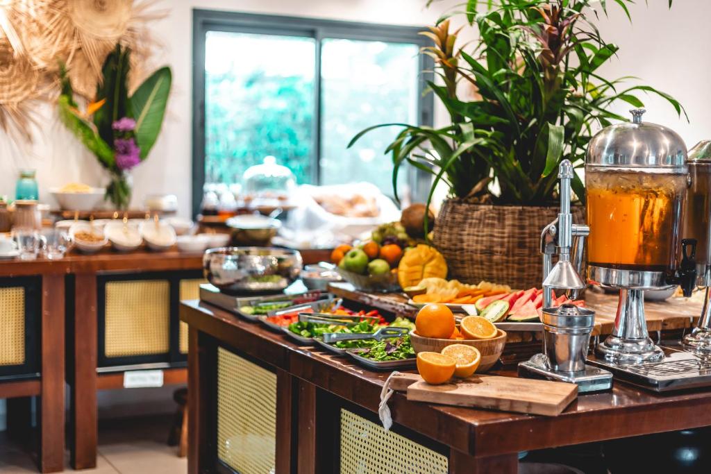 דולפין ויליג