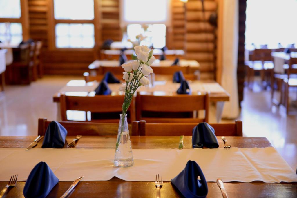 לוגוס יד השמונה