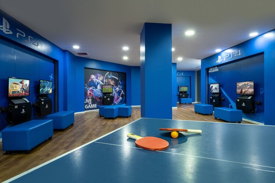 לאונרדו קלאב