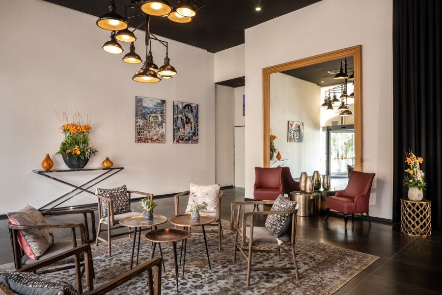 לאונרדו בוטיק רחובות