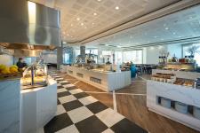 לאונרדו פלאזה