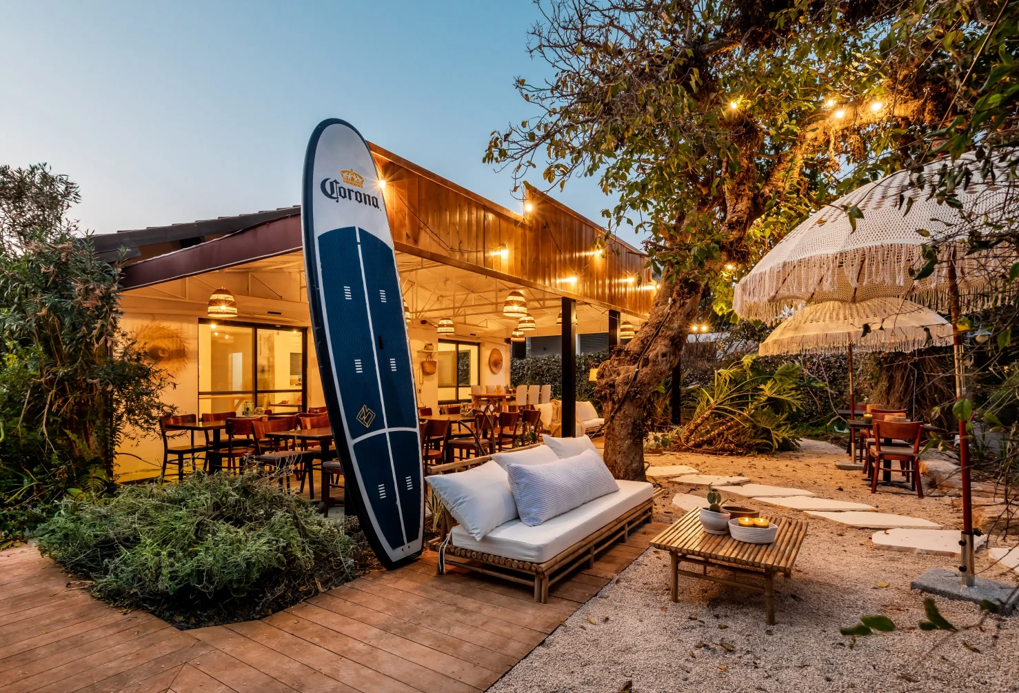 דולפין ויליג