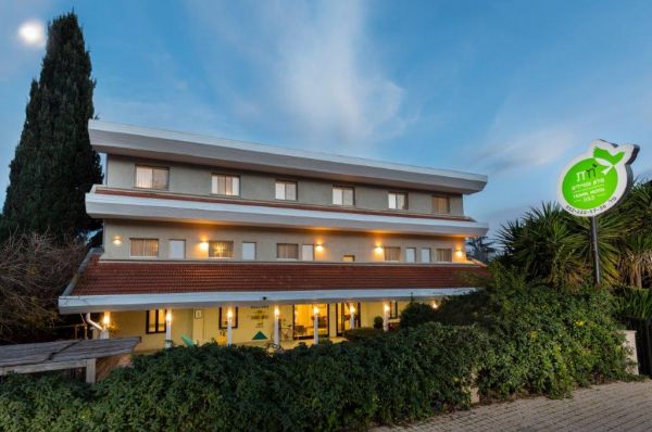 מטיילים מטולה