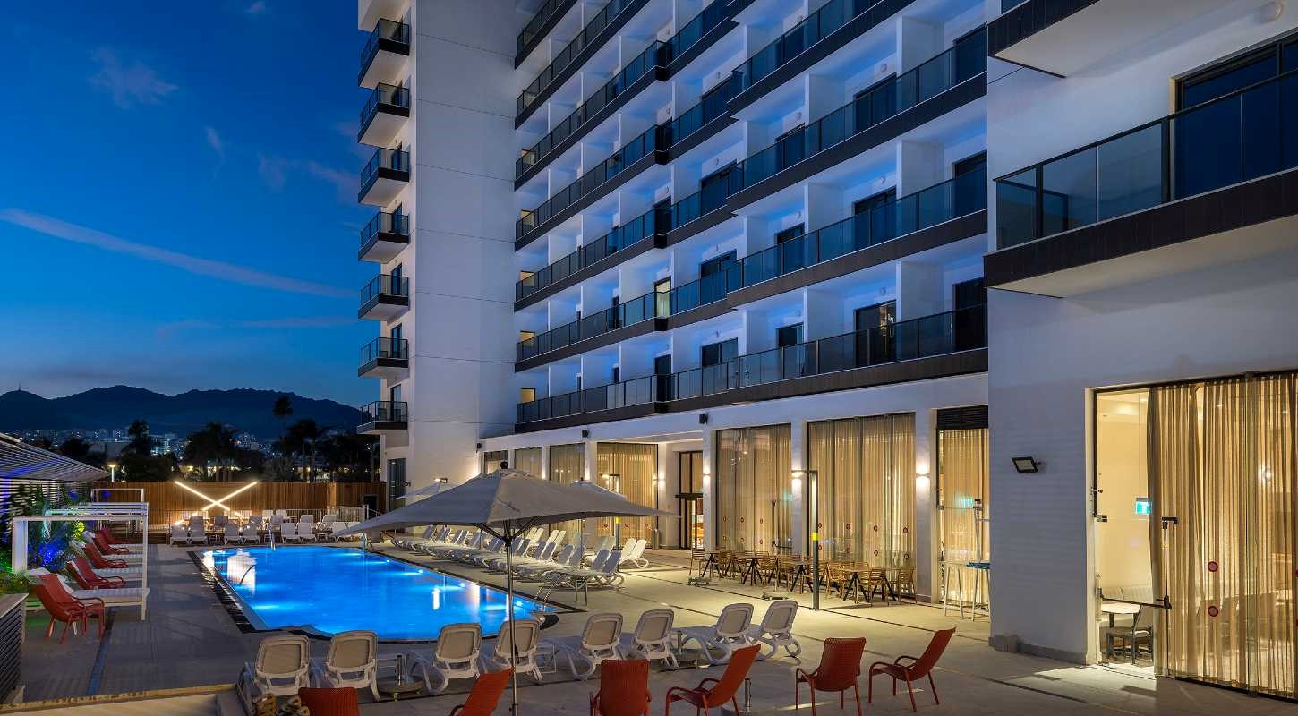 רוקסון רד סי (למבוגרים בלבד)