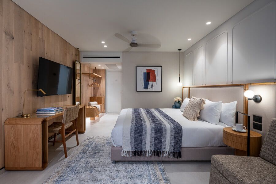 לאונרדו פלאזה