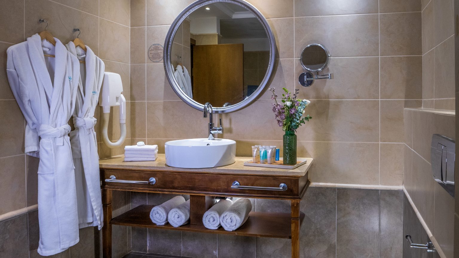 הגושרים מלון בטבע