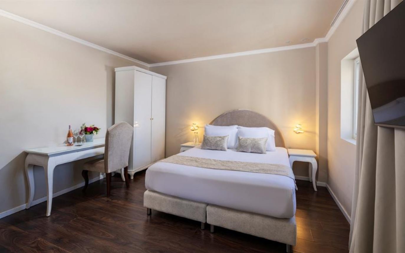 בוטיק אגריפס