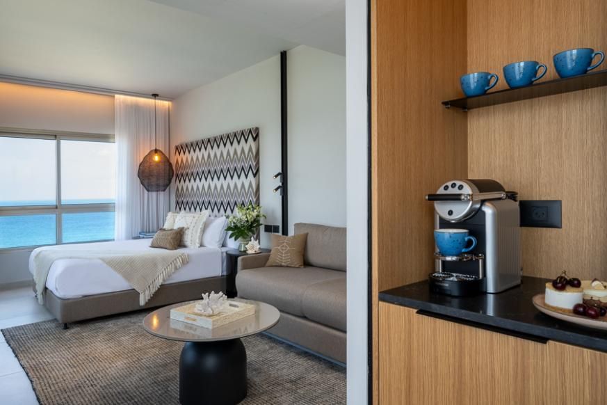 לאונרדו פלאזה