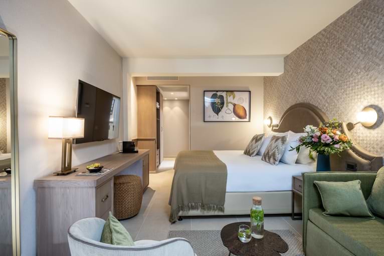 ישרוטל איילה