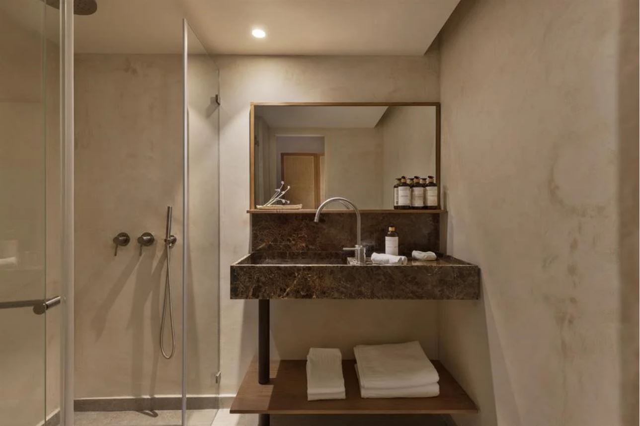 ABY HOTEL