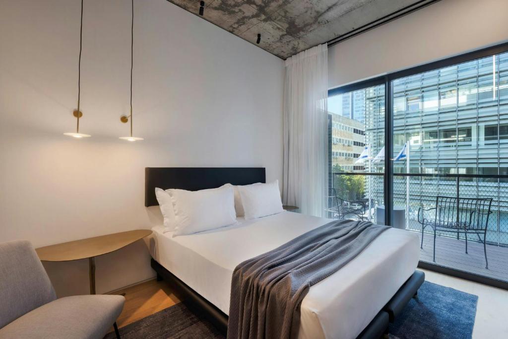 ישרוטל גימנסיה