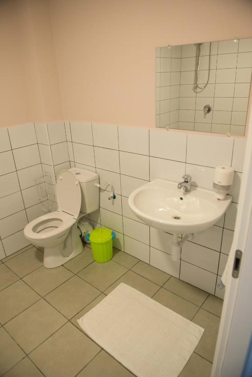 אברהם תל אביב