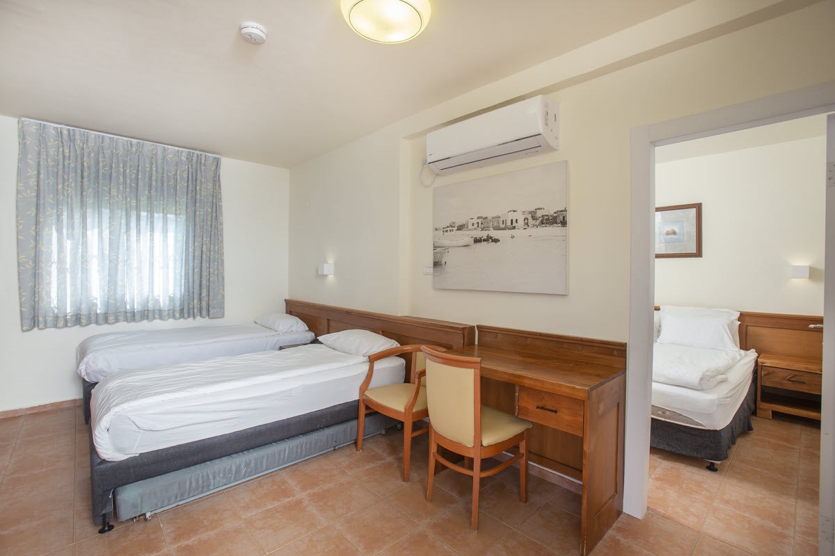 חוף נחשולים