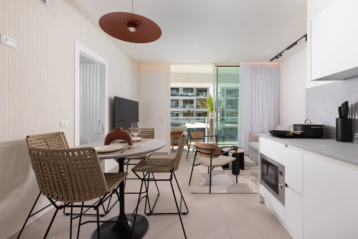 רזידנס 42° אילת( לשעבר סוויטות 42)