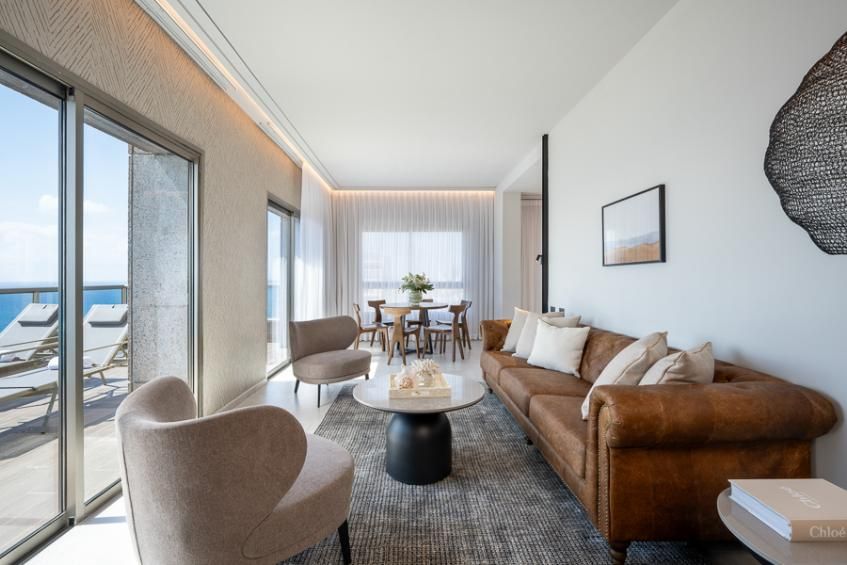 לאונרדו פלאזה