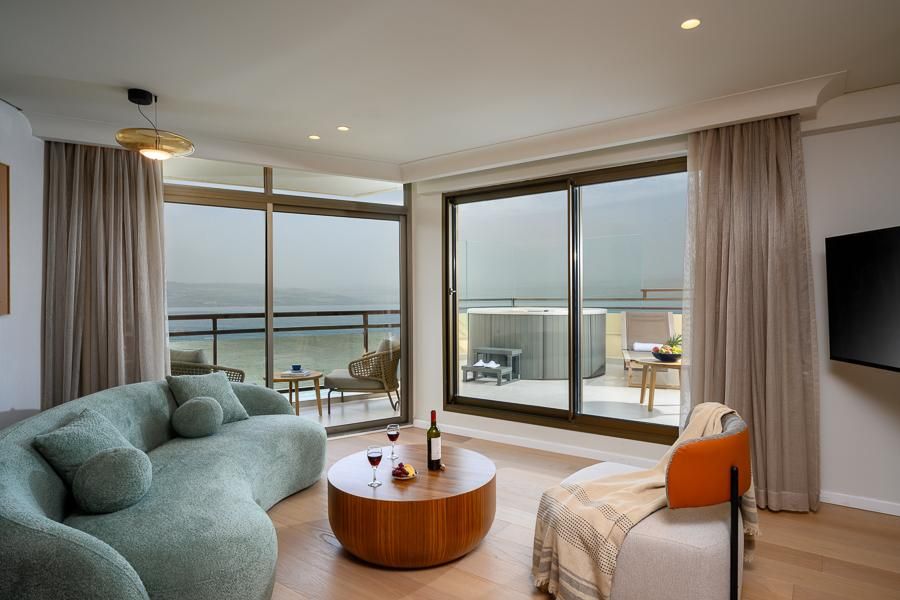 לאונרדו פלאזה