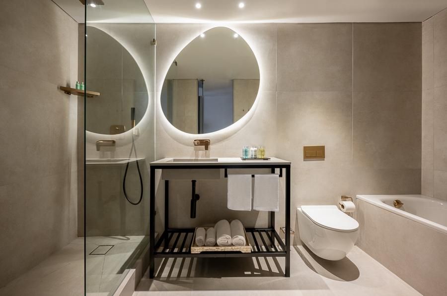 לאונרדו פלאזה