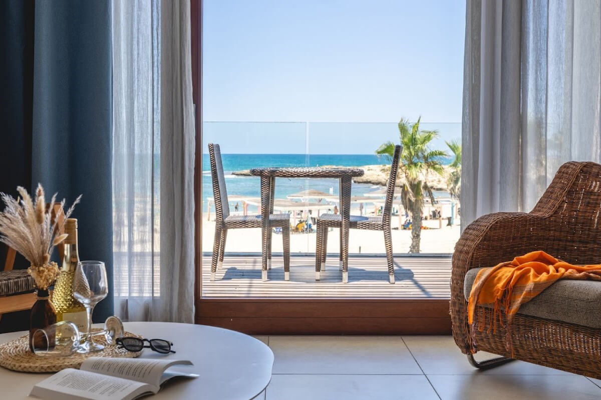 חוף נחשולים