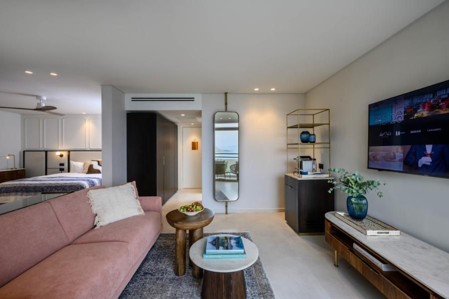 לאונרדו פלאזה