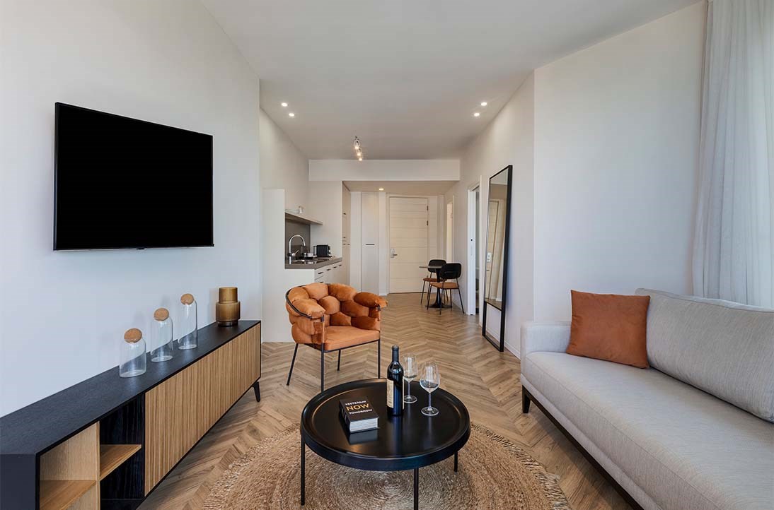 PLAY חוף הצוק