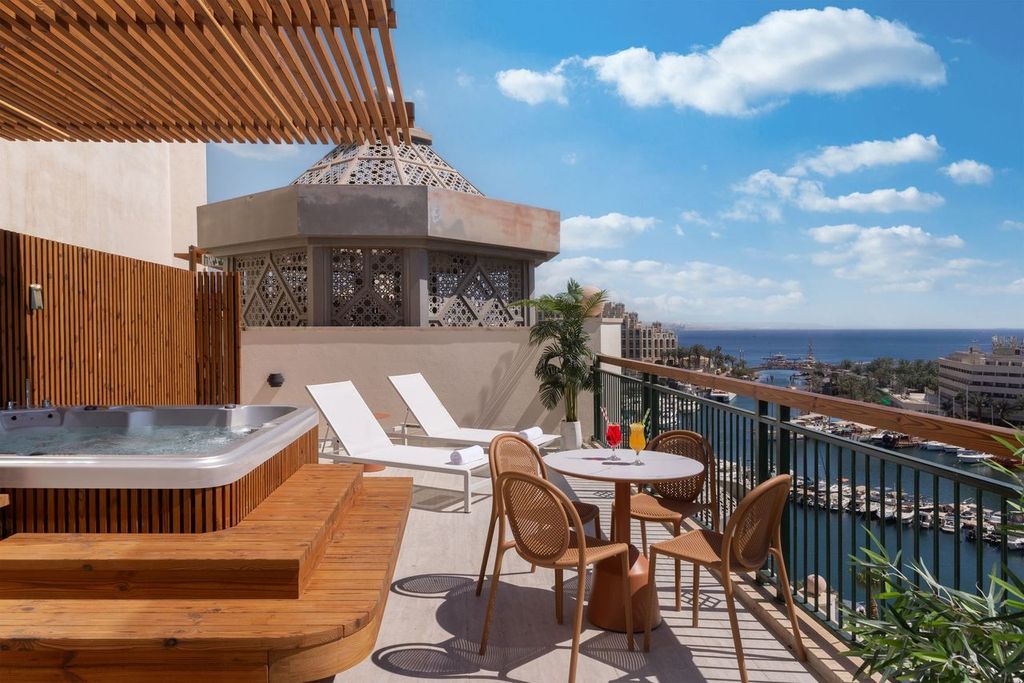 יו מגיק פאלאס