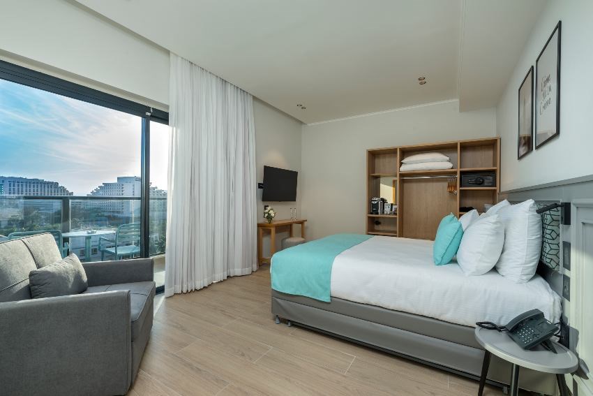 רוקסון רד סי (למבוגרים בלבד)