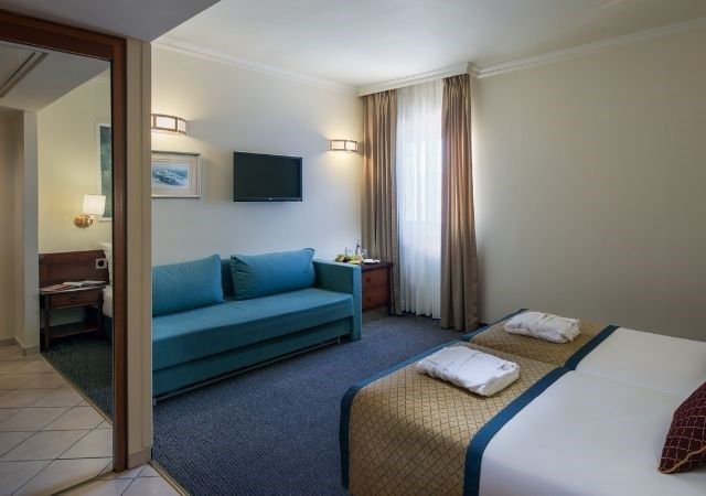 פרימה פאלאס