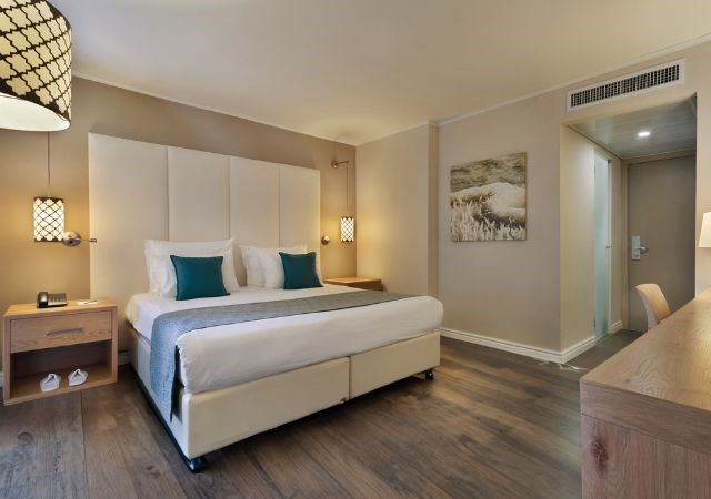 אואזיס ספא קלאב