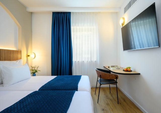 פרימה פאלאס