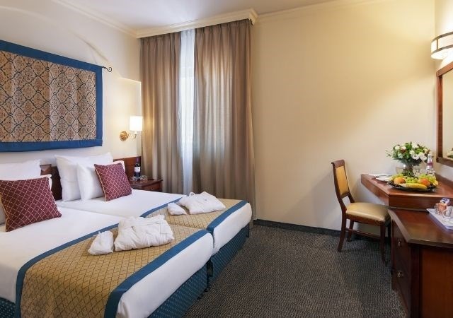 פרימה פאלאס