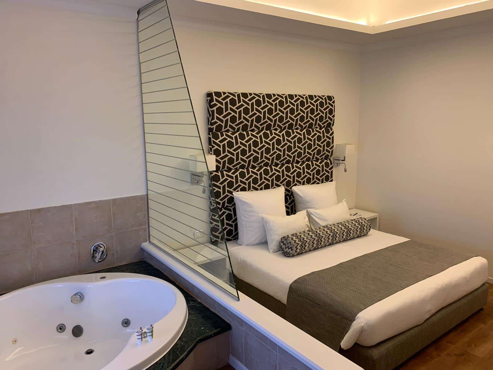 C HOTELS נווה אילן