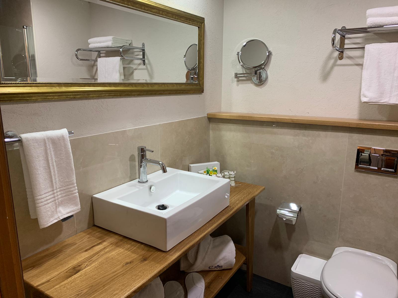 C HOTELS נווה אילן