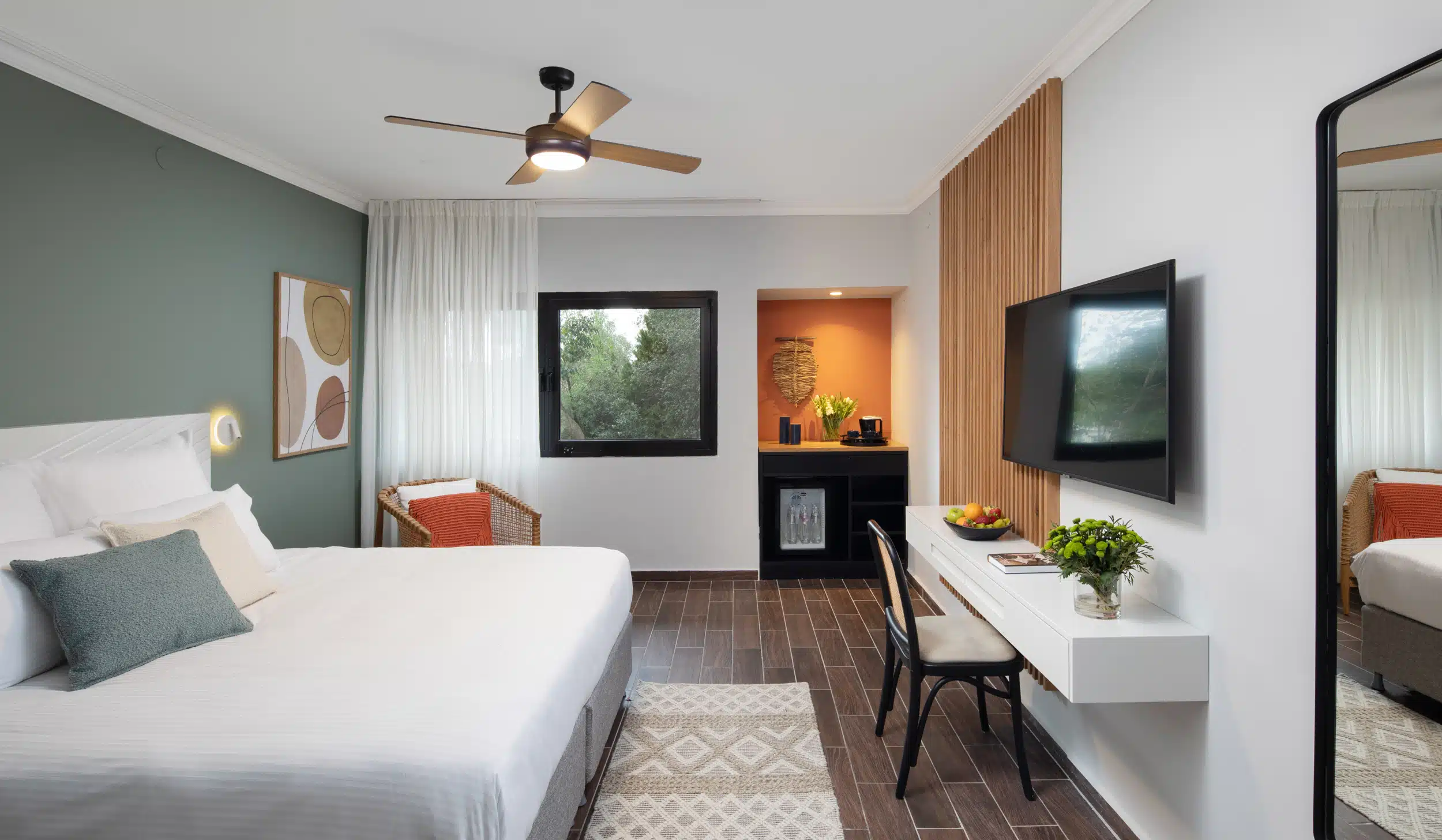 C HOTELS נווה אילן